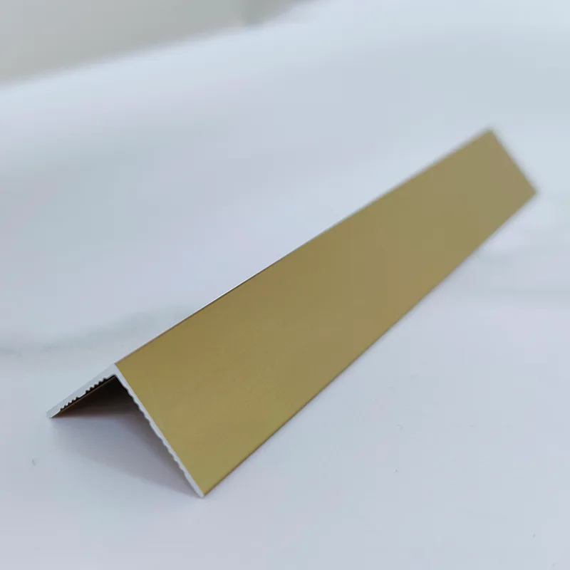 90° ডান-কোণ ট্রিম