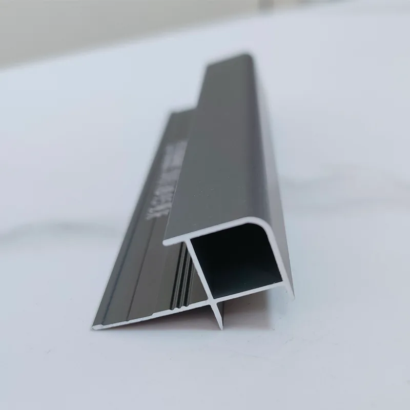 বর্গাকার বাহ্যিক কোণার ছাঁটা